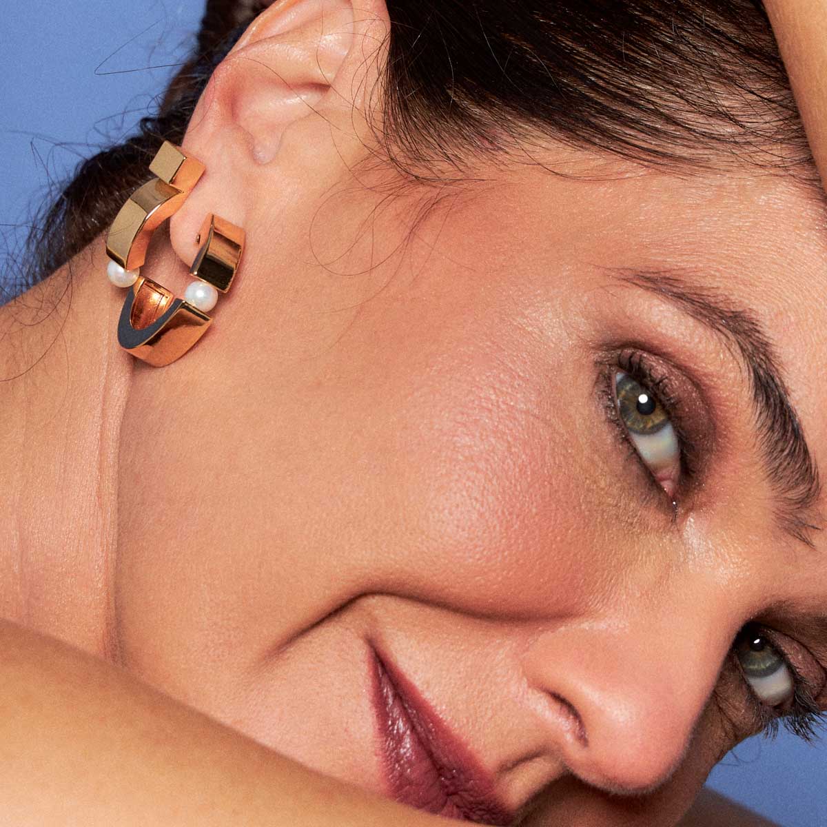Brinco Ear Jacket Com Pérolas Shell Banho Ouro 18k